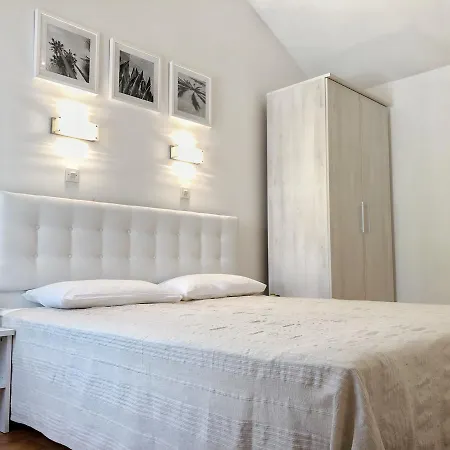 Apartman Lacodelama Mini Ližnjan